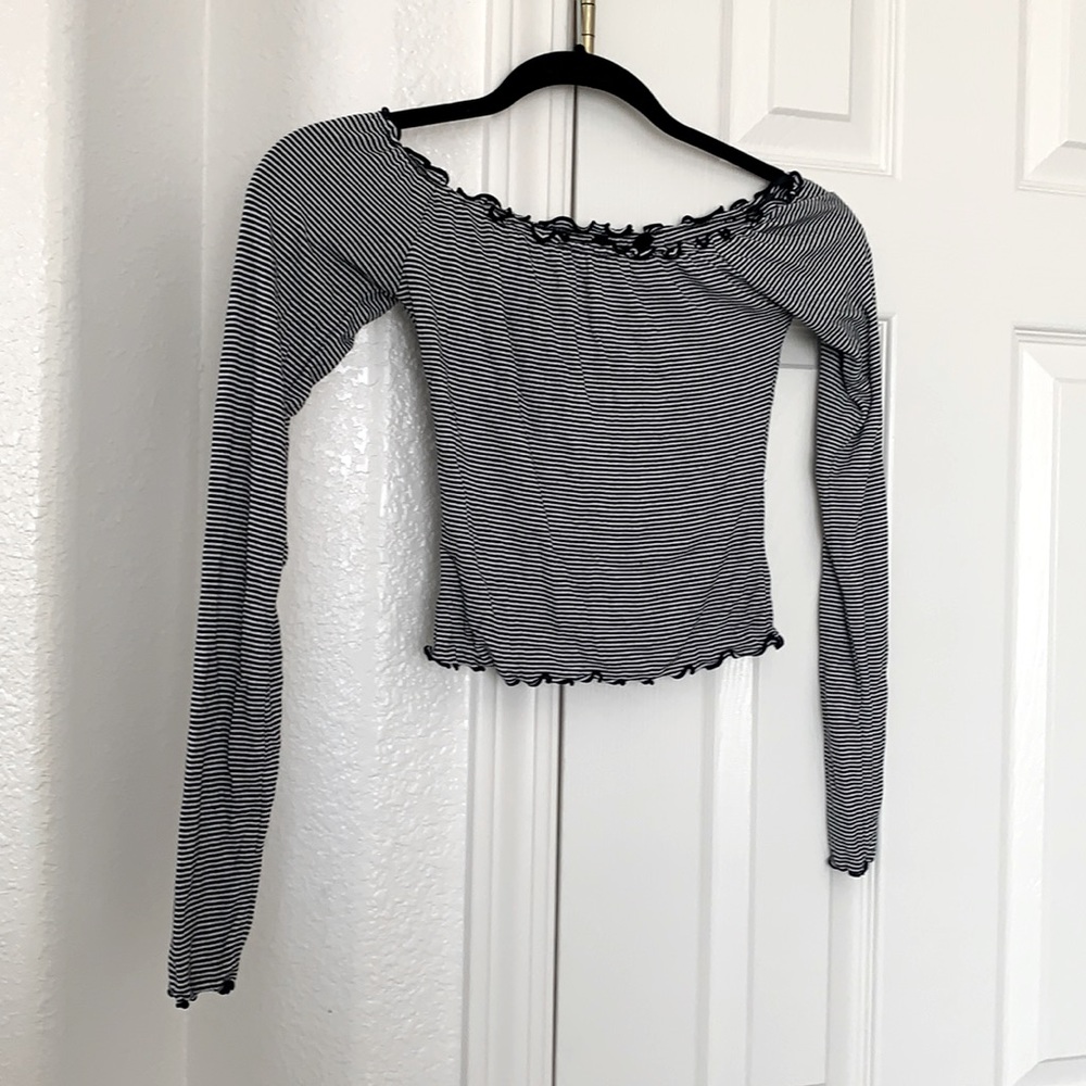 Striped off shoulder long sleeve Crop Forever 21